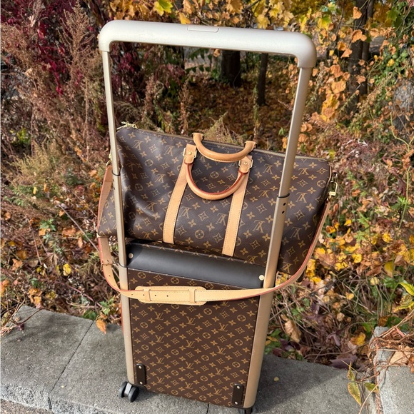 Louis Vuitton M41416 Bandoulière 50 & Louis Vuitton M23203
Horizon 55 combo - Picture 6 of 17